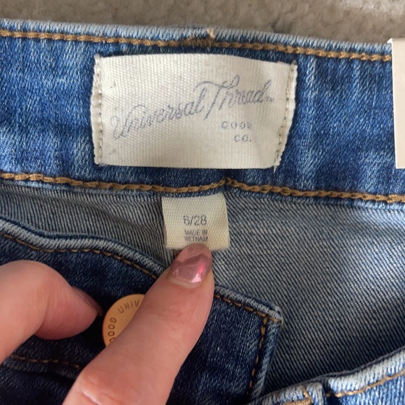 Universal Thread Jean Shorts - Picture 3 of 4
